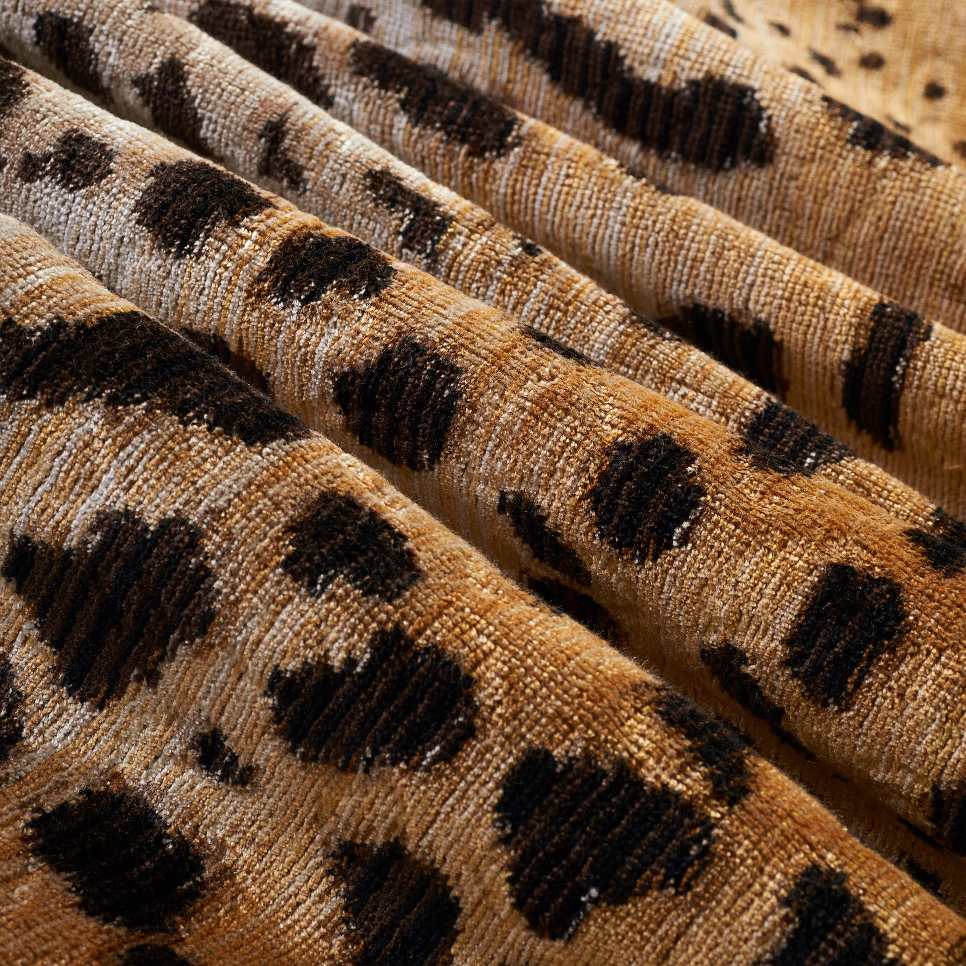 BB Cheetah Pillow in Lynx - Fineza