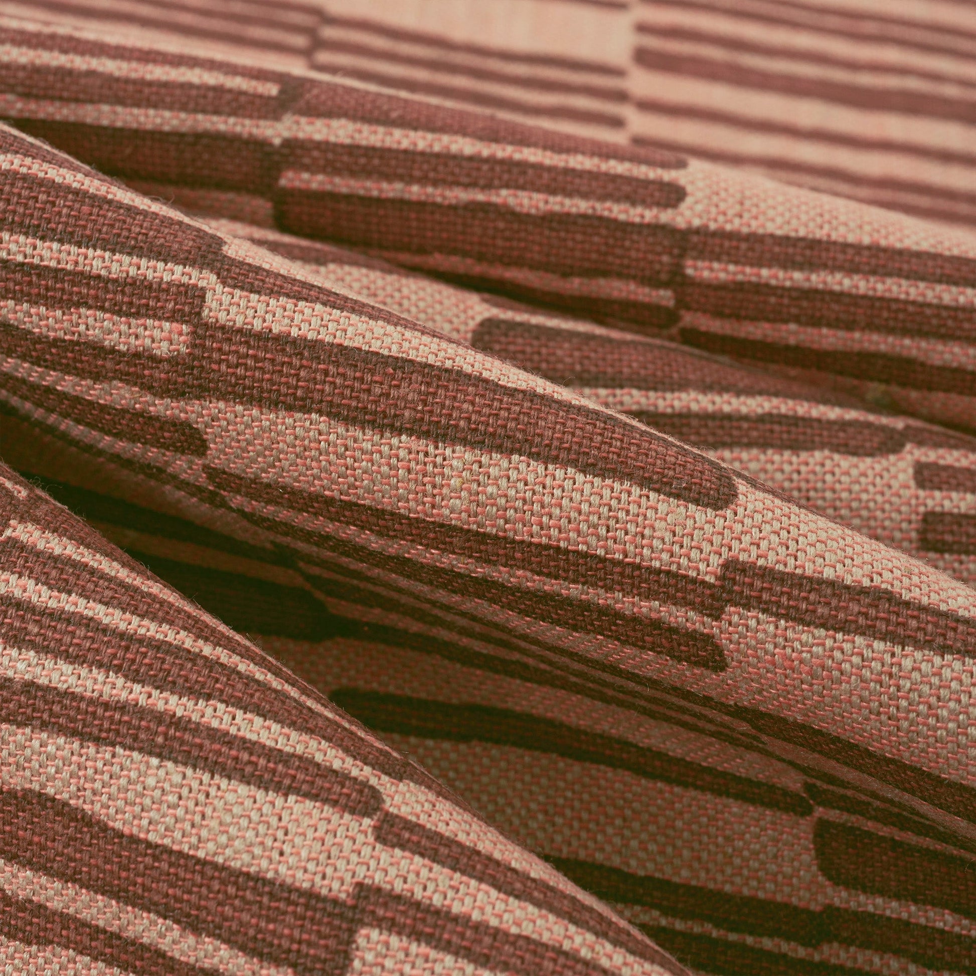 CASCADING CHECK Panel | CORAL - Fineza